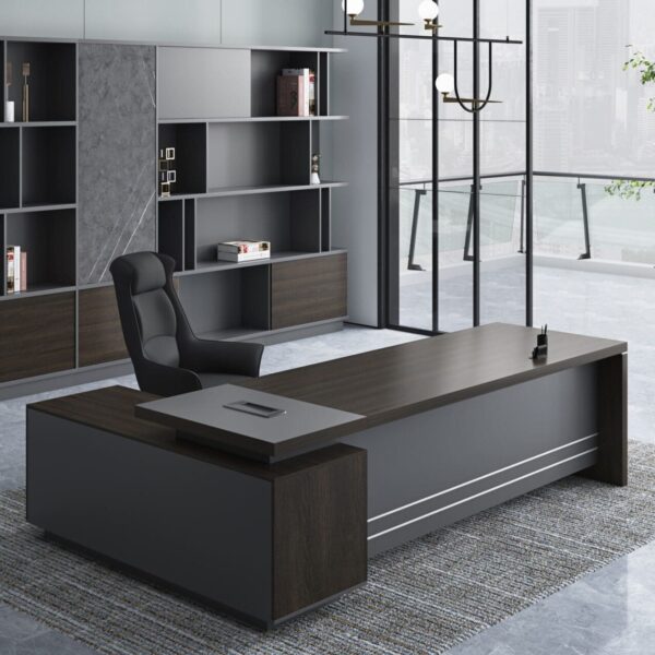 1.6m executive office desk.