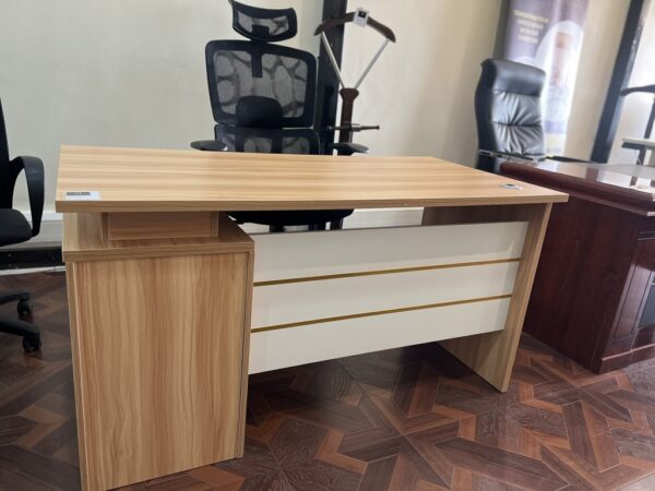 1400mm Executive Desk