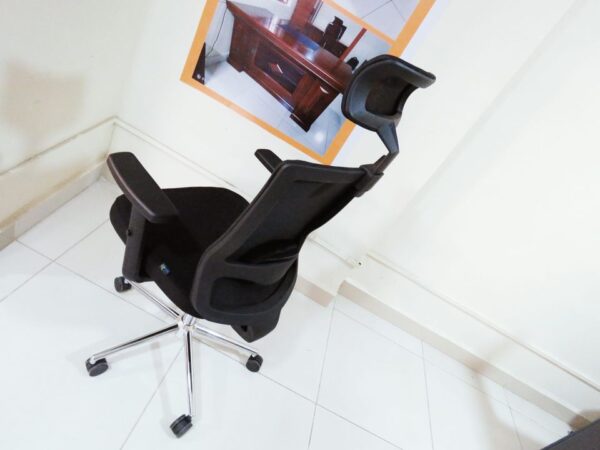 Ergonomic office chair. - Image 5