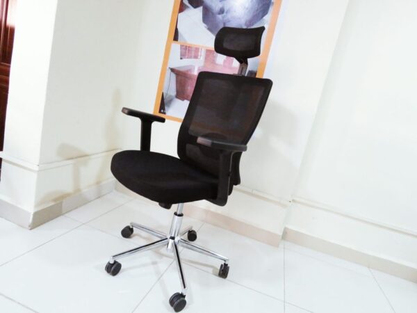 Ergonomic office chair. - Image 4