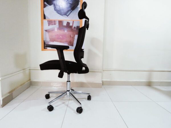 Ergonomic office chair. - Image 3