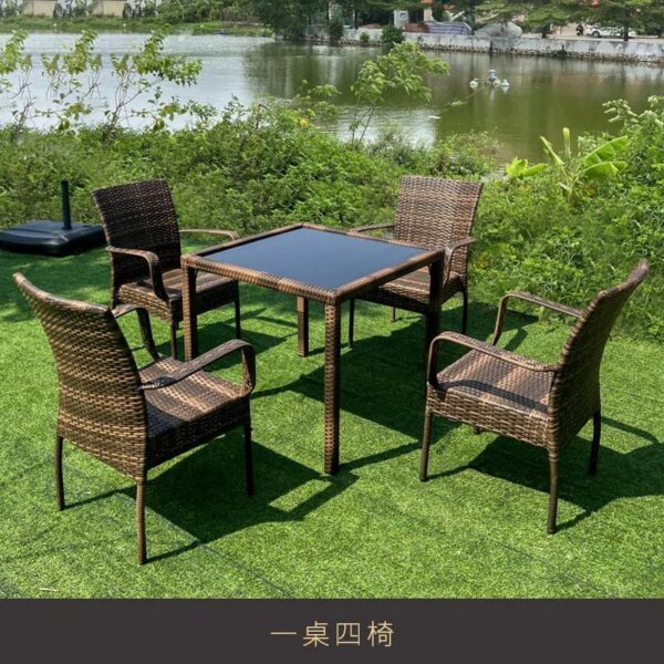 4-Seater Dining Set