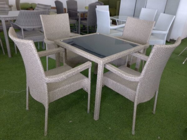 4-Seater Outdoor Set