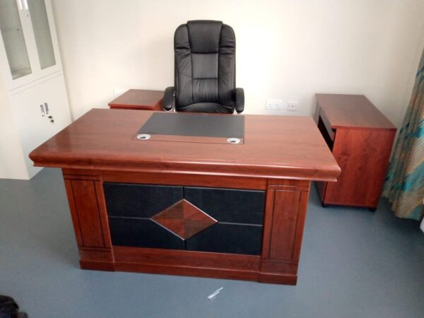 1400MM Executive Desk