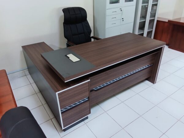 1600MM Executive Desk