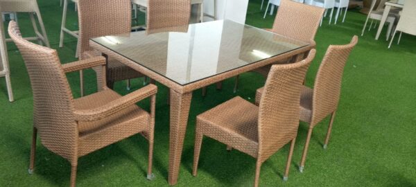 6-Seater Outdoor Dining Set