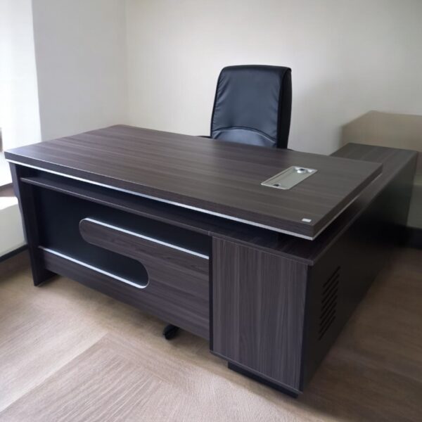 1600MM Executive Desk