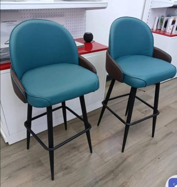 Swivel Kitchen/Bar Stool