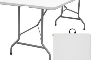 Foldable table