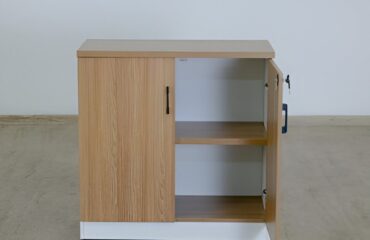 0.9m Office cupboard