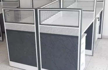 4-way office workstation