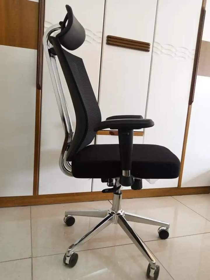 Ergonomic Chair - Image 3