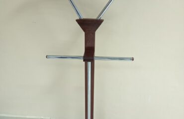 Executive Coat Hanger