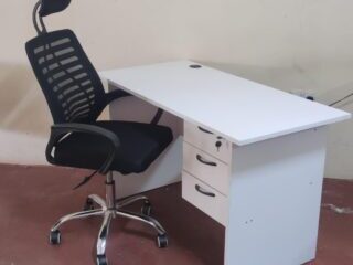0.9M office desk