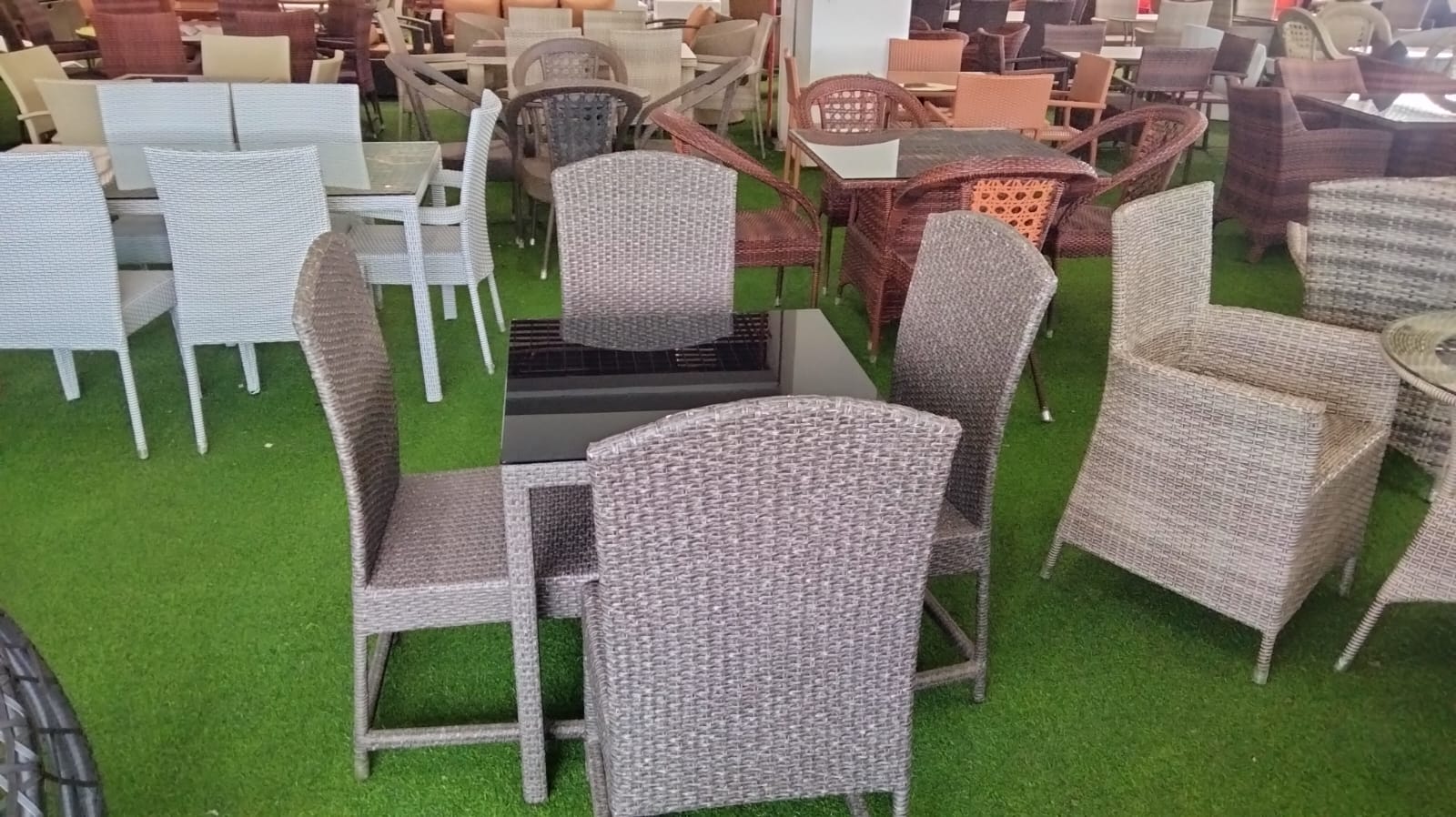 4-Seater Outdoor Dining Set
