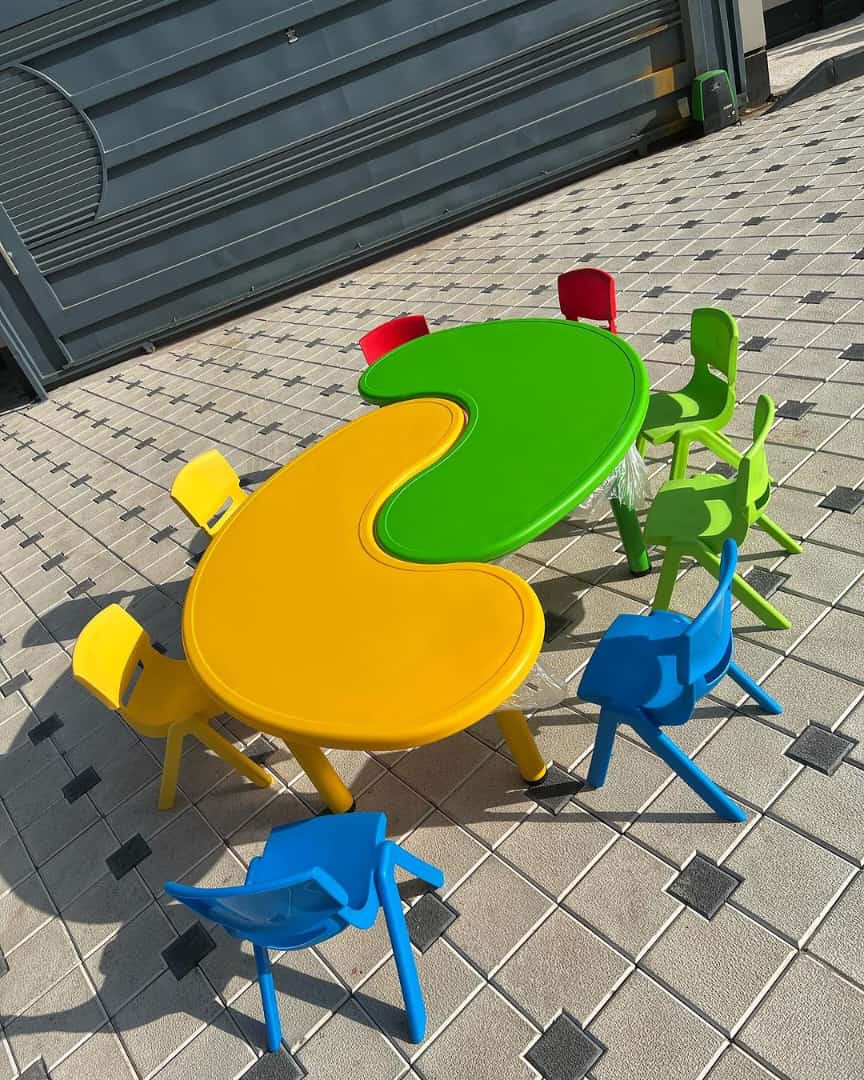 Bean-shaped Tables