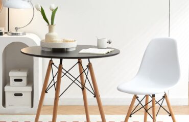Eames Round Dining Table