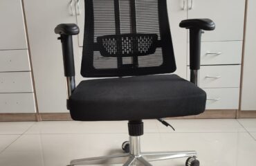 High-back Ergonomic Chair