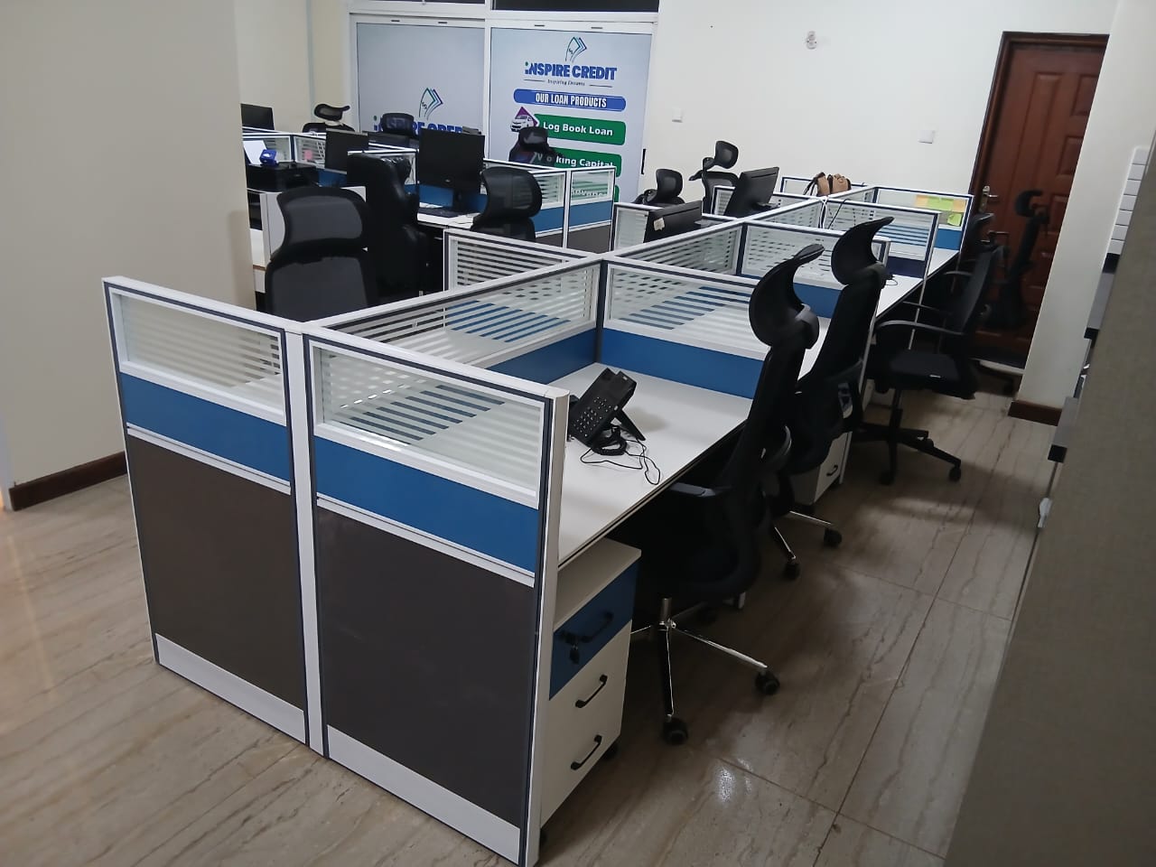8-Way Modular Workstation