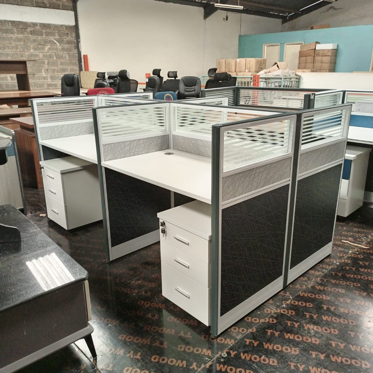 4-Way Modular Workstation